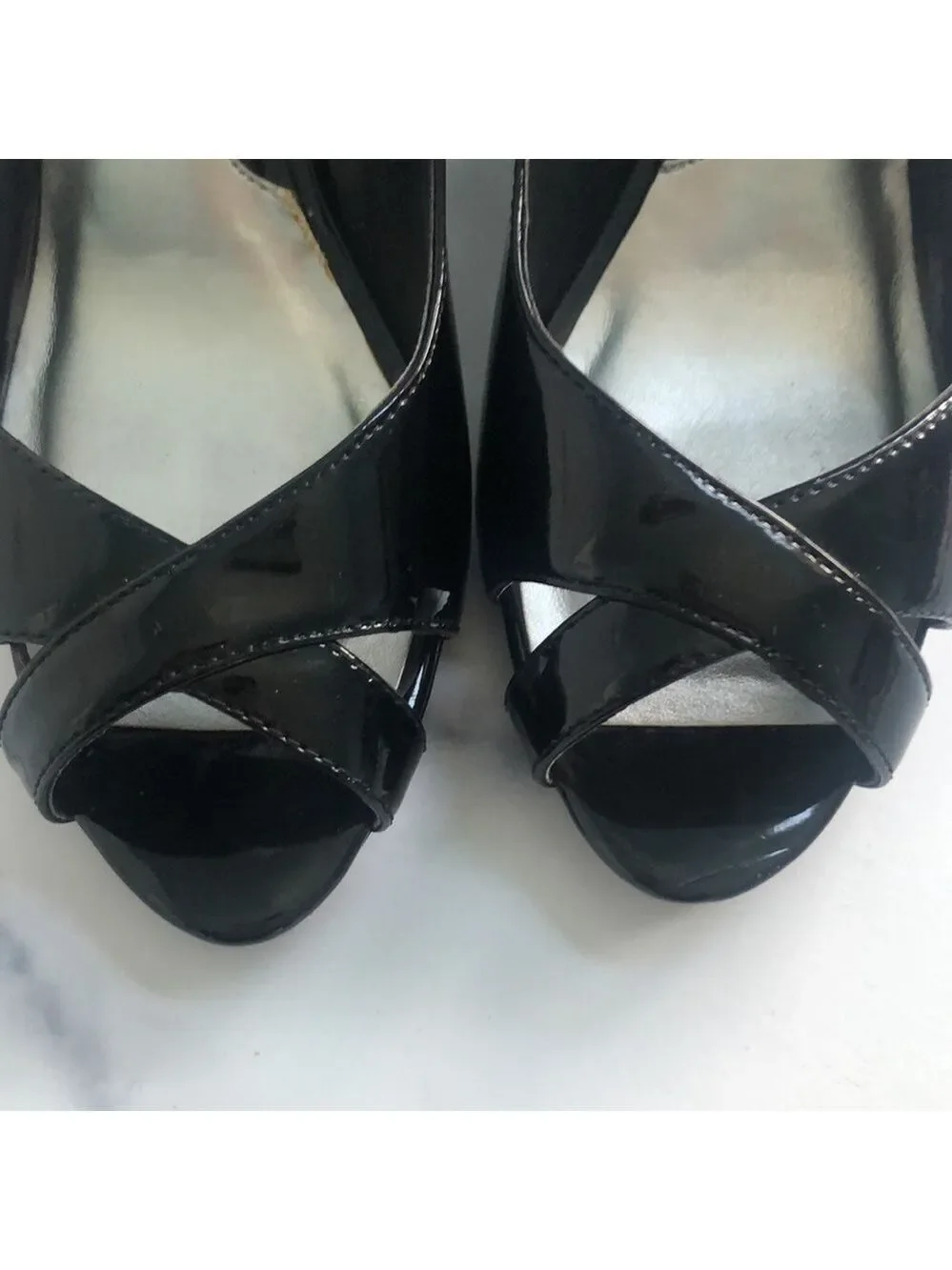 White House Black Market Wedge Karen Black Patent Leather Sandals Size 6.5m